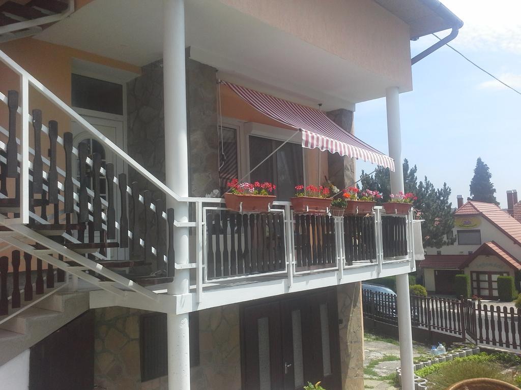 Friends Villa Apartments Hévíz Exterior foto
